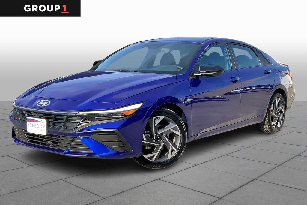 2025 Hyundai Elantra SEL Sport FWD