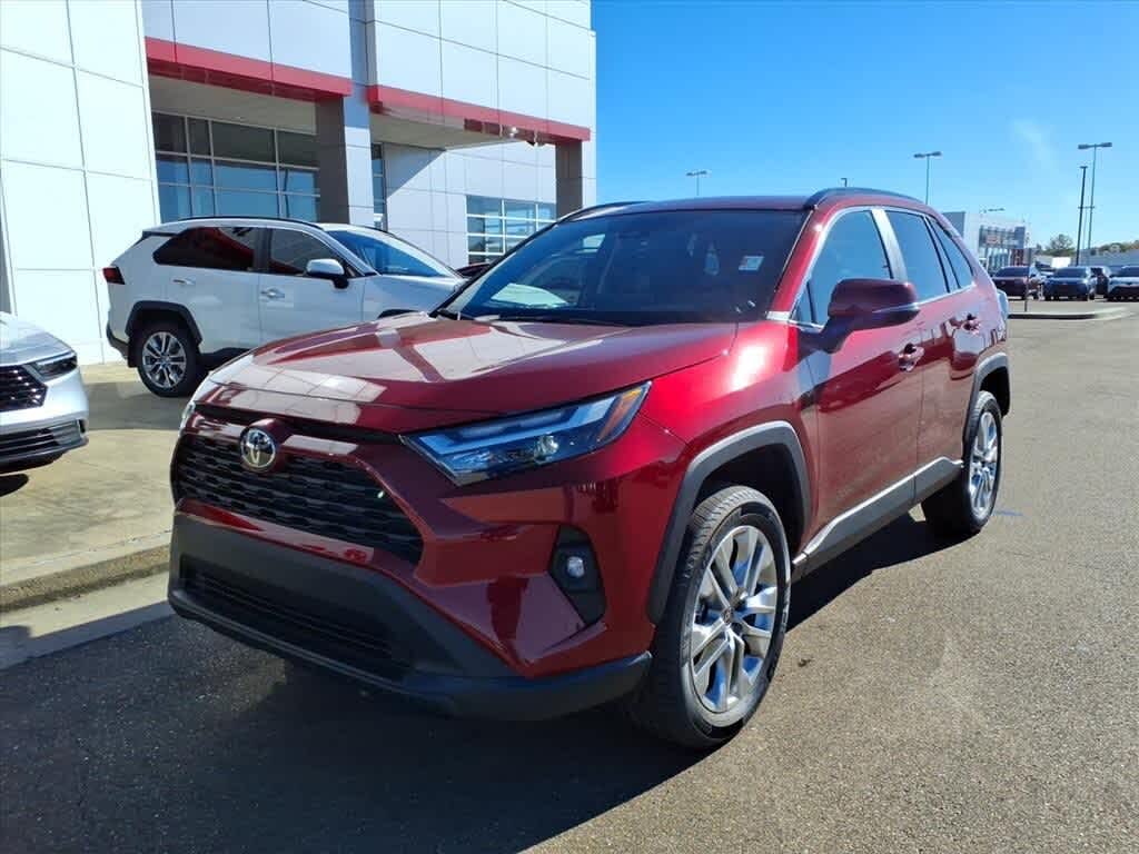 2025 Toyota RAV4 XLE Premium FWD