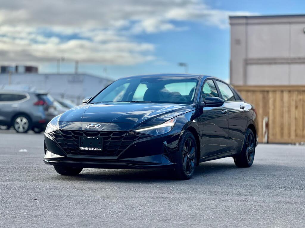 2023 Hyundai Elantra SEL FWD