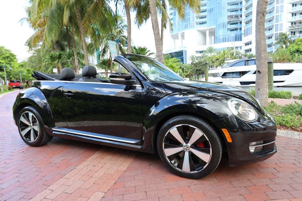 2013 Volkswagen Beetle Turbo Convertible with Sound
