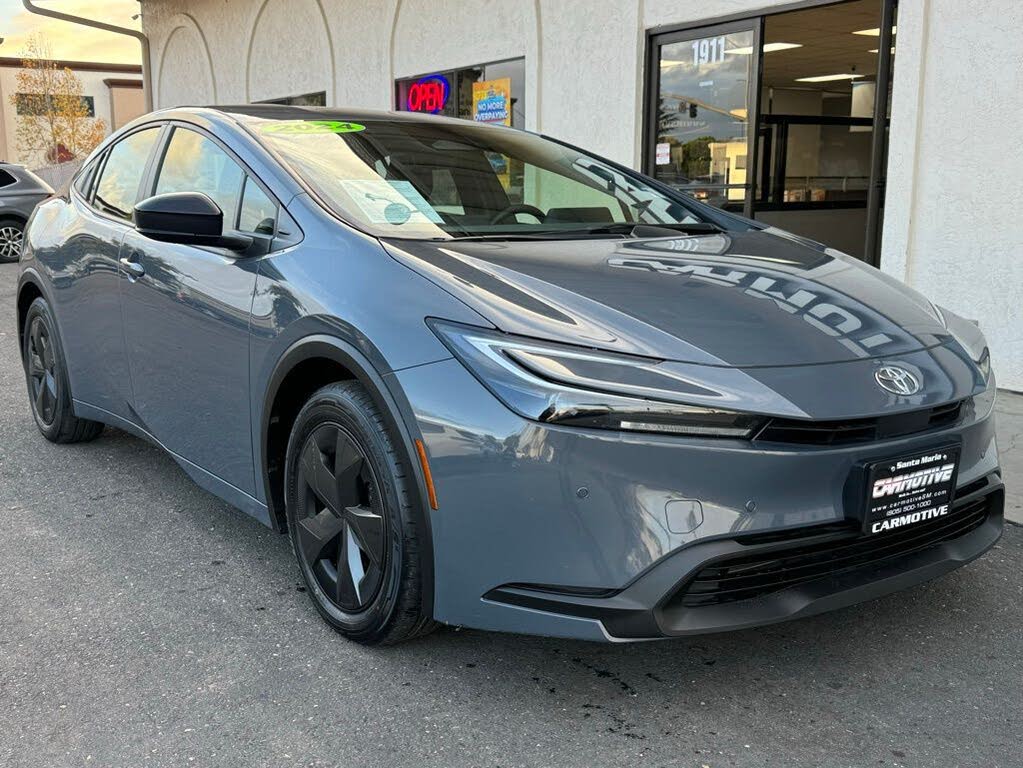 2024 Toyota Prius LE FWD