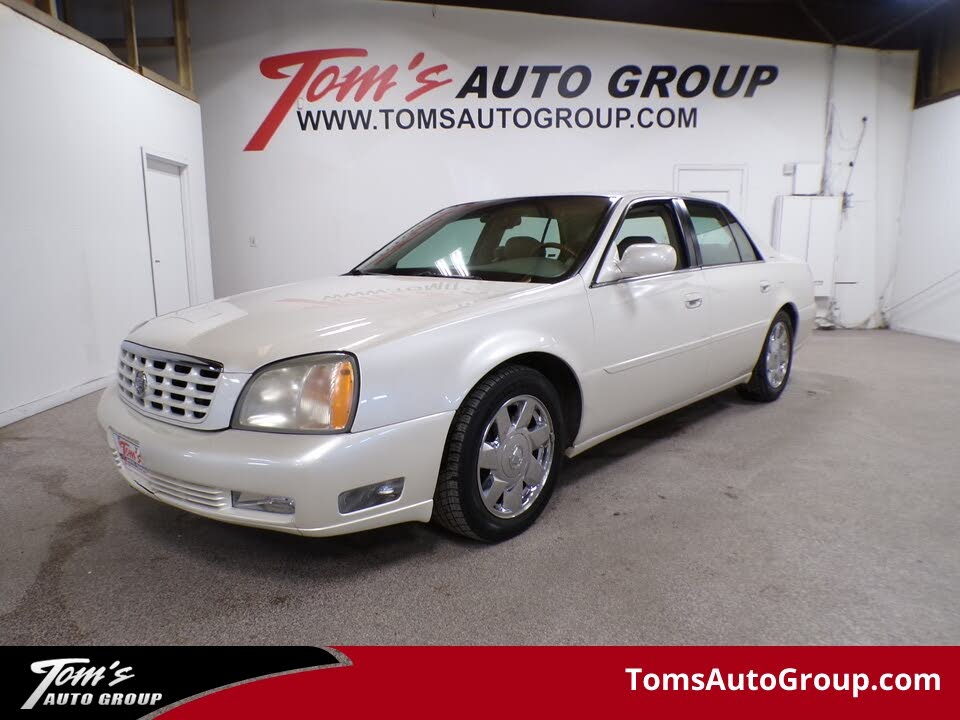 2002 Cadillac DeVille DTS Sedan FWD