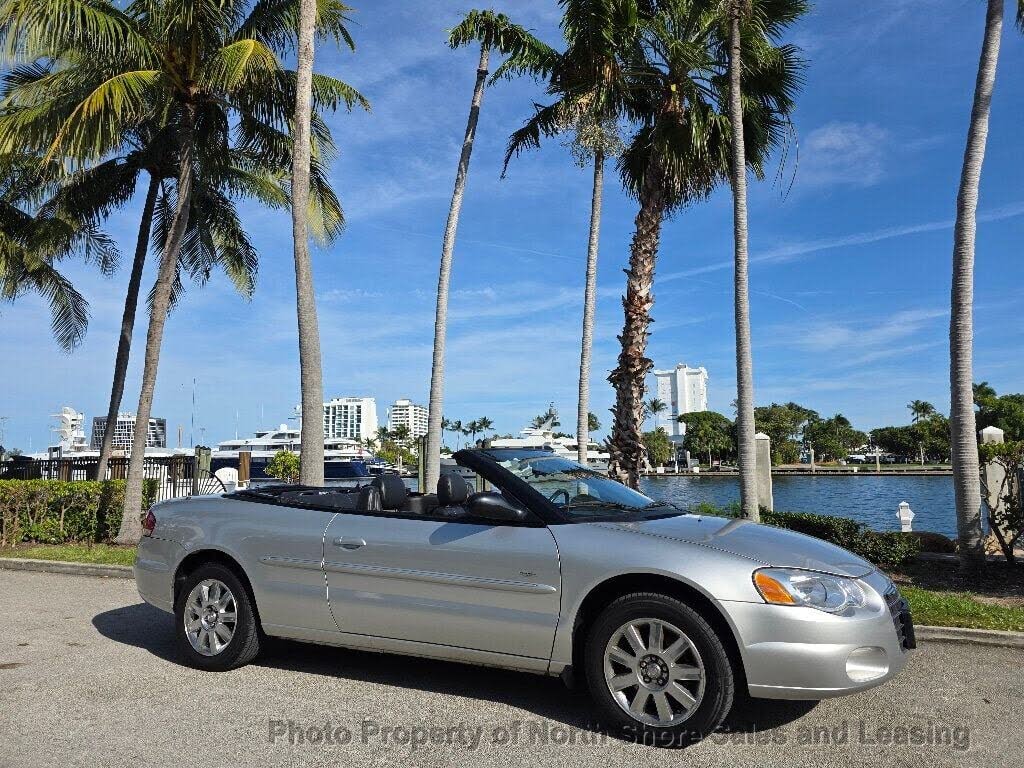 2004 Chrysler Sebring Touring Convertible FWD