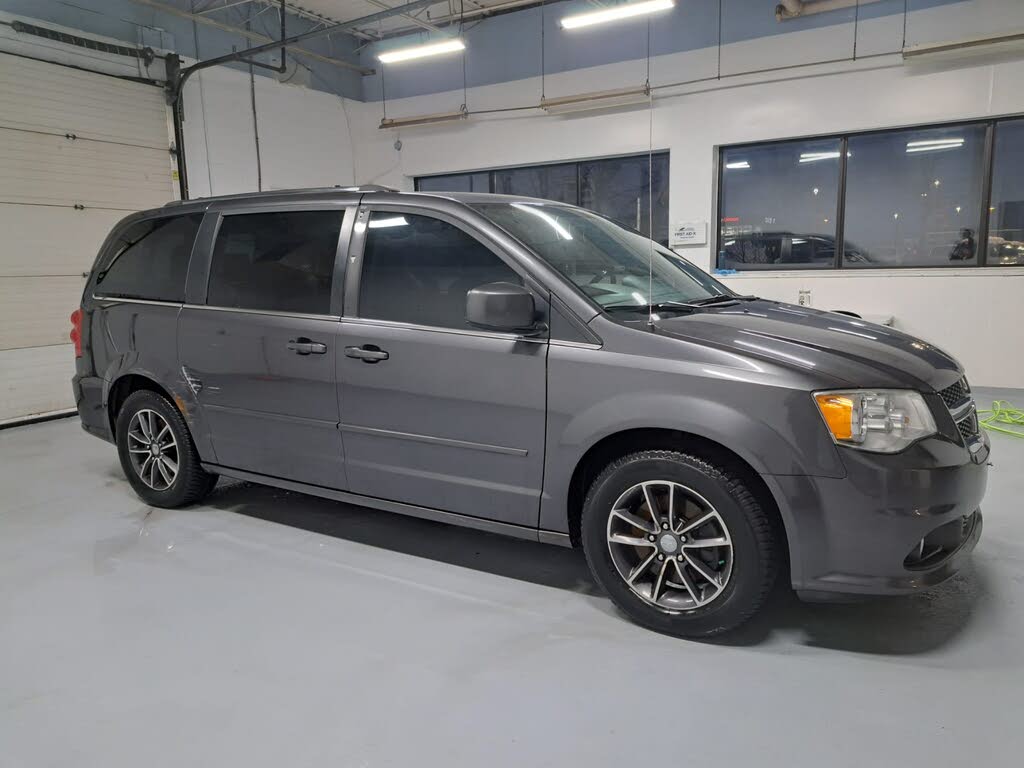 2017 Dodge Grand Caravan SXT Premium Plus FWD