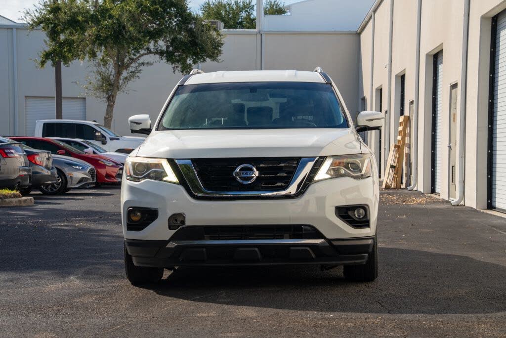 2018 Nissan Pathfinder SL