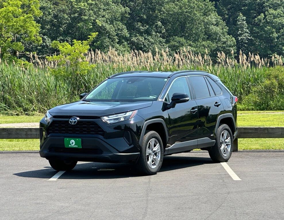 2024 Toyota RAV4 Hybrid LE AWD