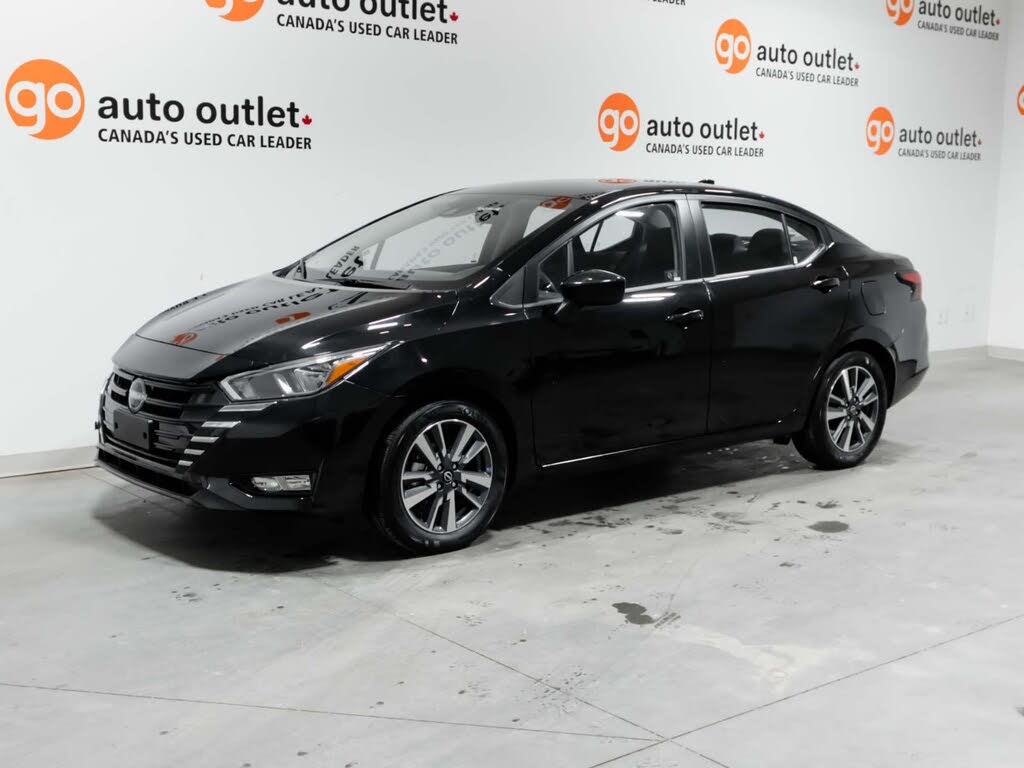 Nissan Versa SV FWD 2025