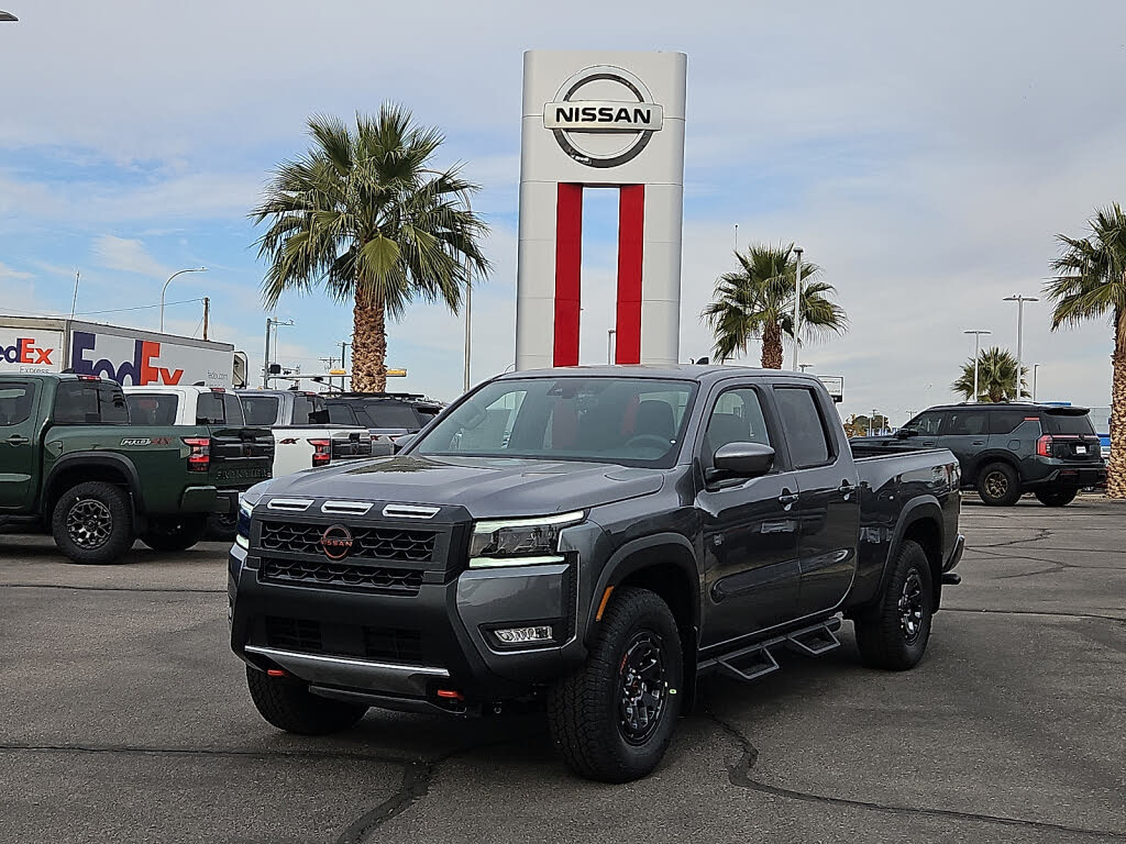 2026 Nissan Frontier PRO-4X Crew Cab LB 4WD