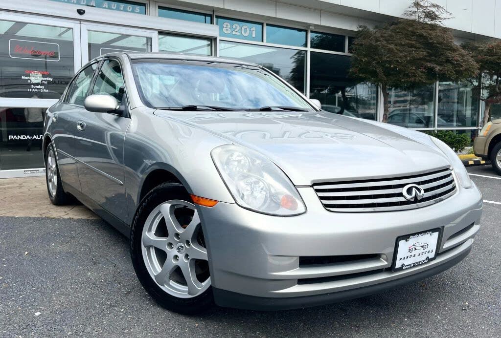 2003 INFINITI G35 Sedan RWD with Leather