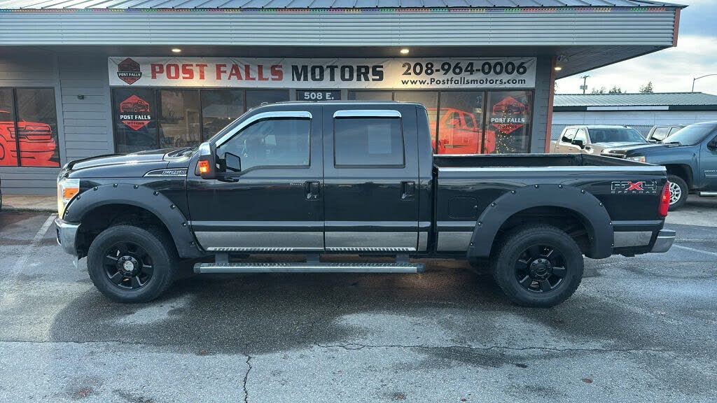 2011 Ford F-250 Super Duty Lariat Crew Cab 4WD