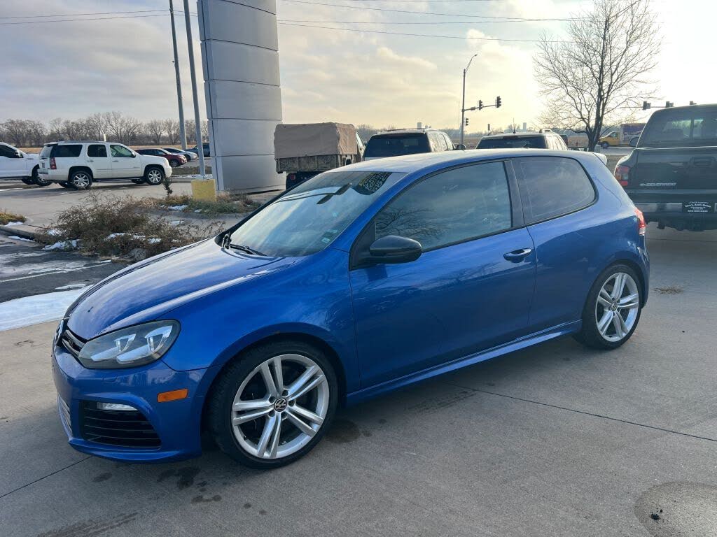 2012 Volkswagen Golf R 2-Door AWD