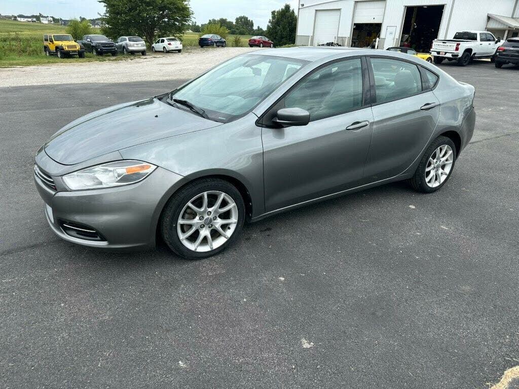 2013 Dodge Dart SXT FWD