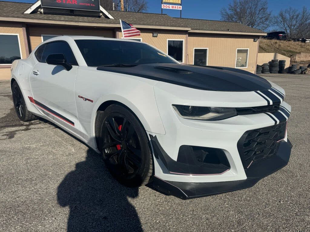 2017 Chevrolet Camaro 2LT Coupe RWD