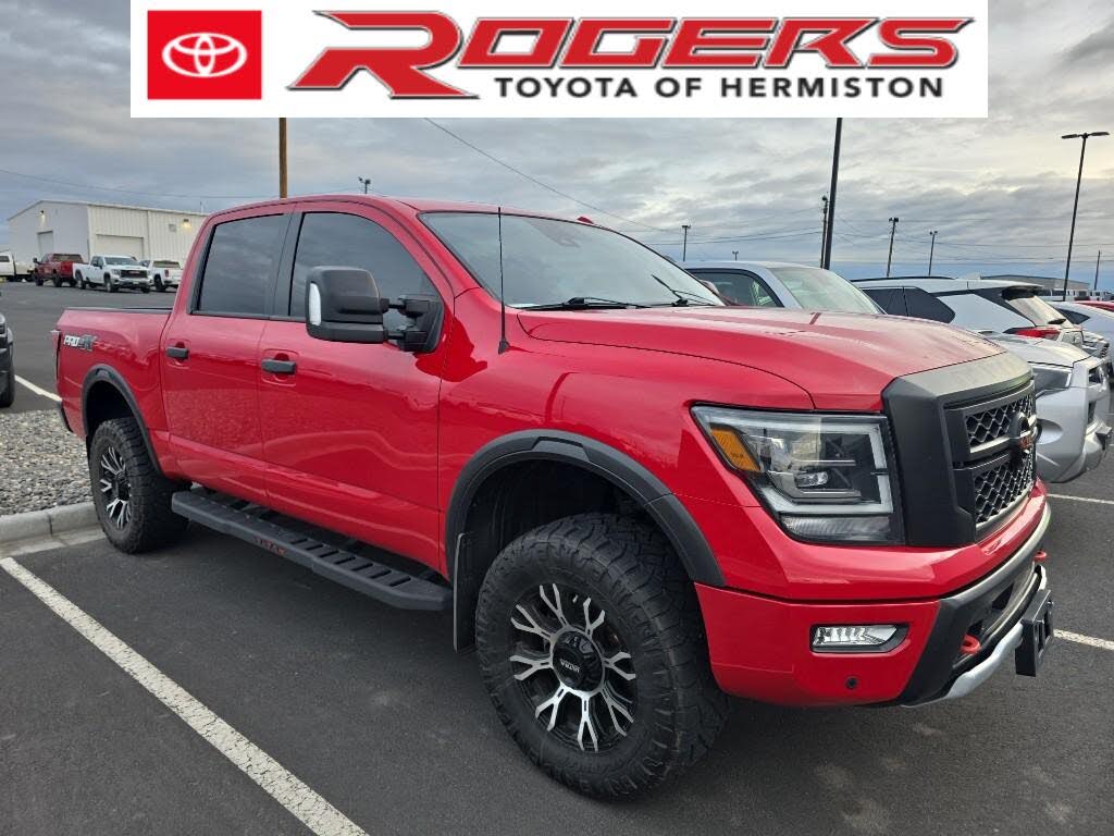 2021 Nissan Titan PRO-4X Crew Cab 4WD