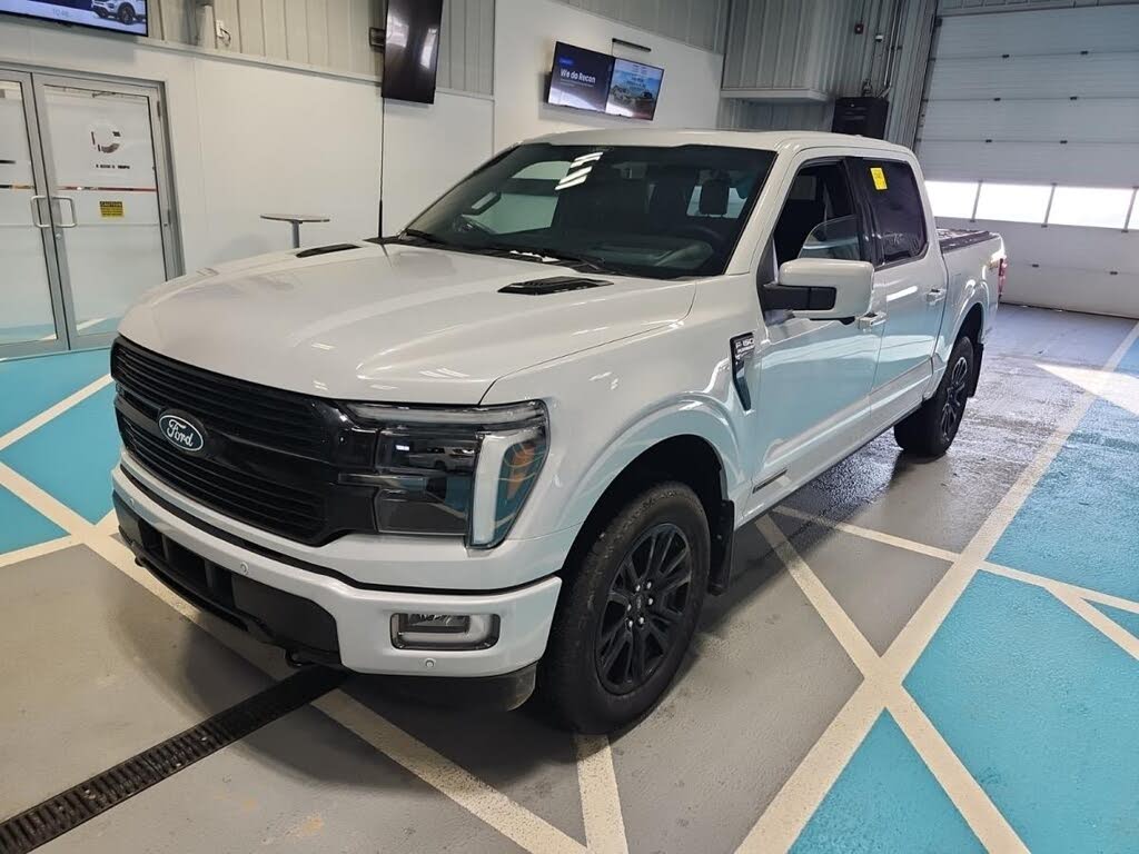 2025 Ford F-150 Platinum SuperCrew 4WD