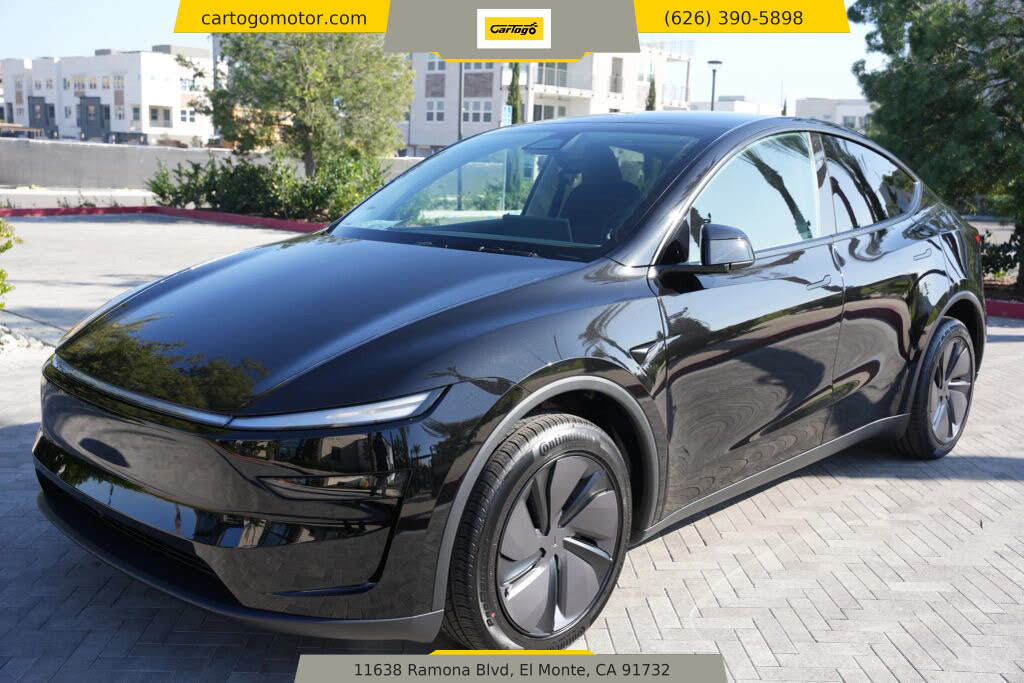 2026 Tesla Model Y Long Range RWD