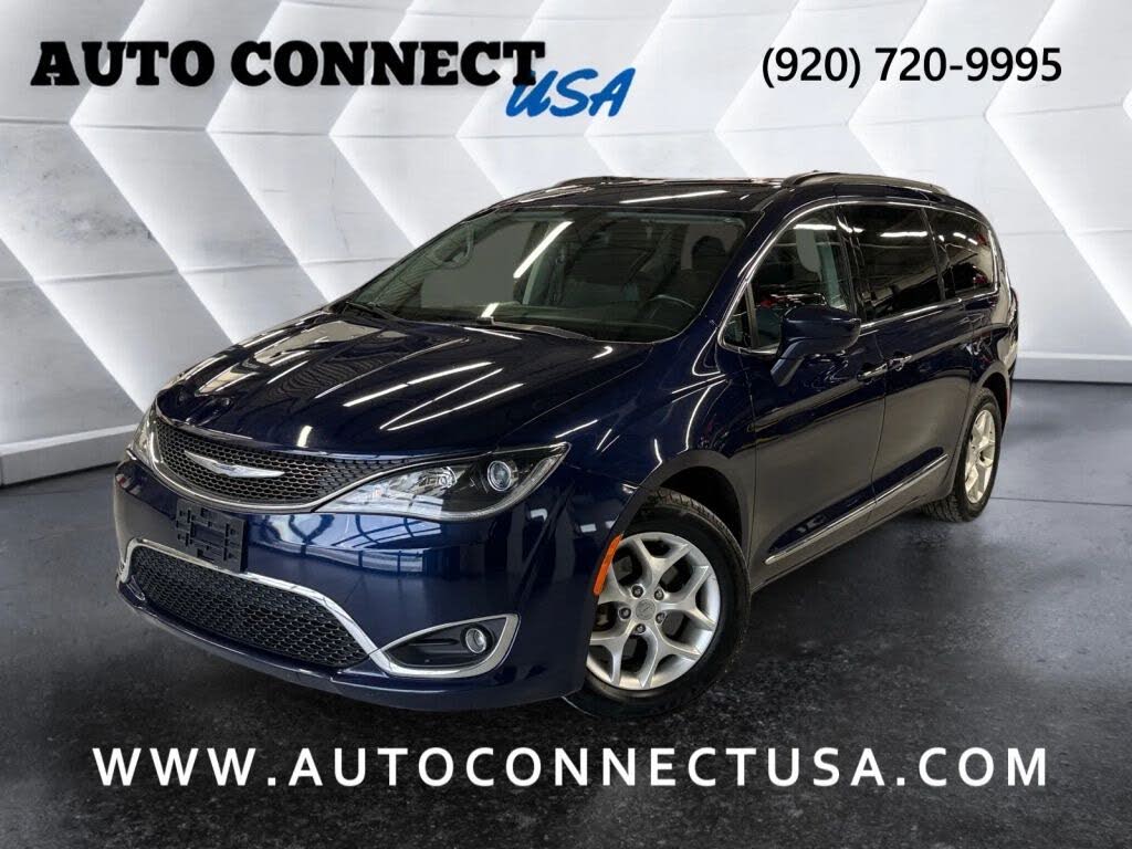 2017 Chrysler Pacifica Touring L FWD