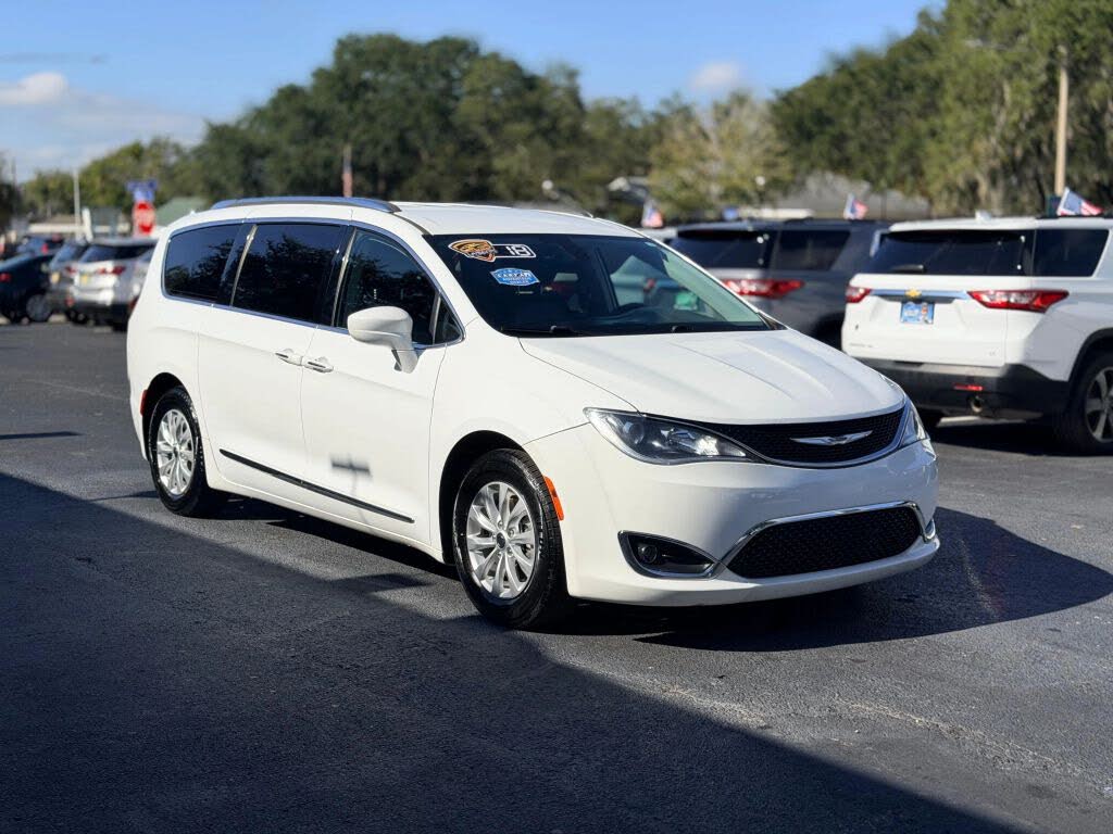 2018 Chrysler Pacifica Touring L Plus FWD