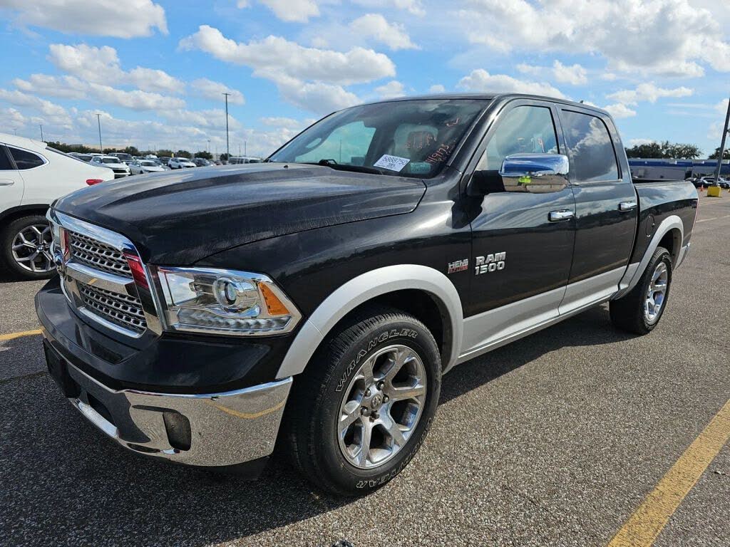 2018 RAM 1500 Laramie Crew Cab 4WD