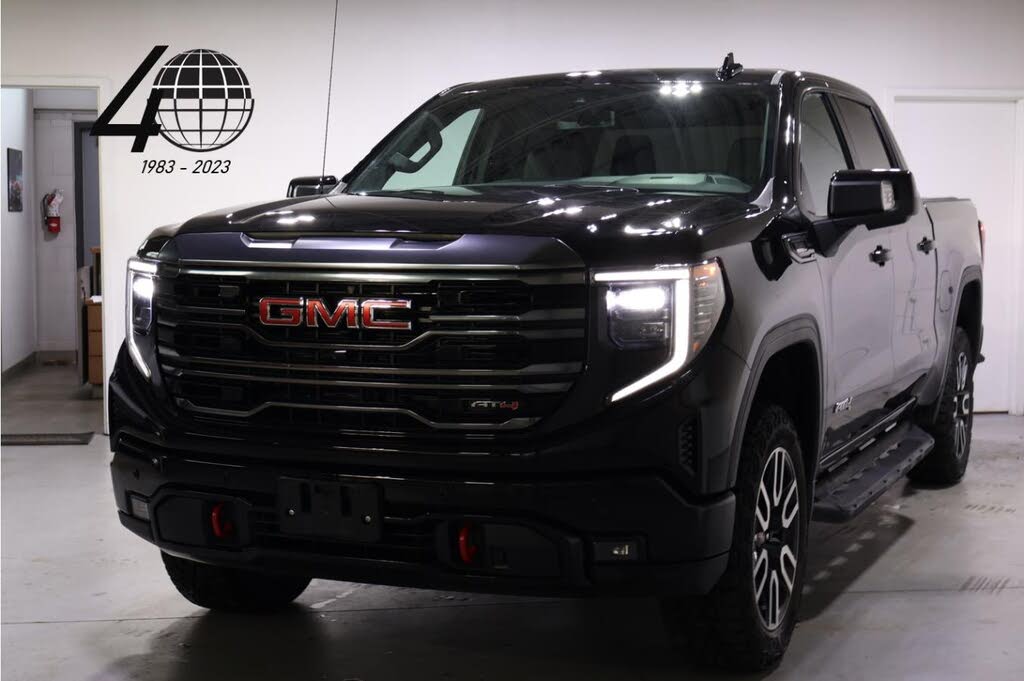 2024 GMC Sierra 1500 AT4 Crew Cab 4WD