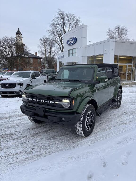2025 Ford Bronco Outer Banks 4-Door 4WD