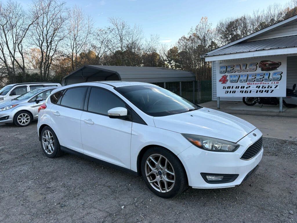 2015 Ford Focus SE Hatchback