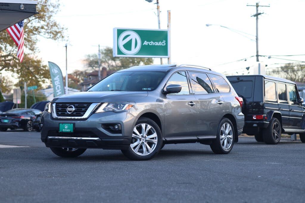 2019 Nissan Pathfinder SL 4WD