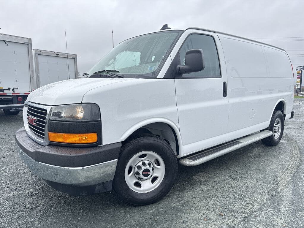 2023 GMC Savana Cargo 2500 RWD