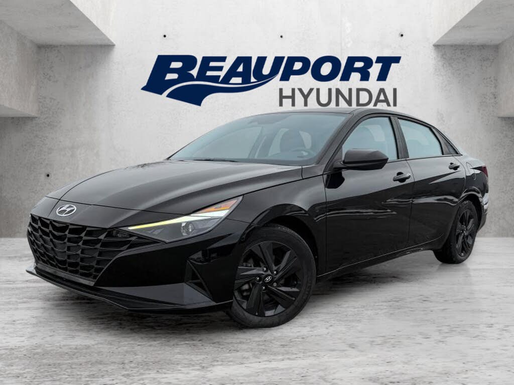 Hyundai Elantra Preferred FWD 2023