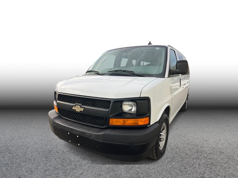 2017 Chevrolet Express 2500 LS RWD