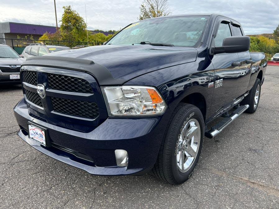 2018 RAM 1500 Express Quad Cab 4WD