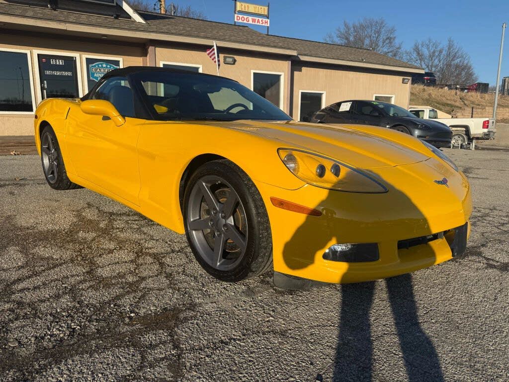 2005 Chevrolet Corvette Convertible RWD
