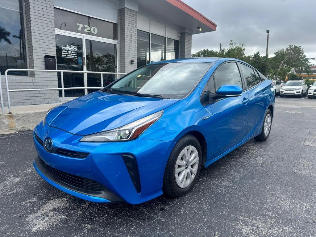 2019 Toyota Prius L Eco FWD