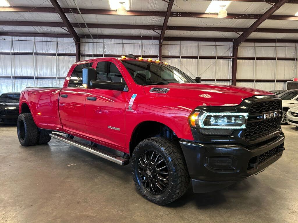 2022 RAM 3500 Tradesman Crew Cab LB DRW 4WD