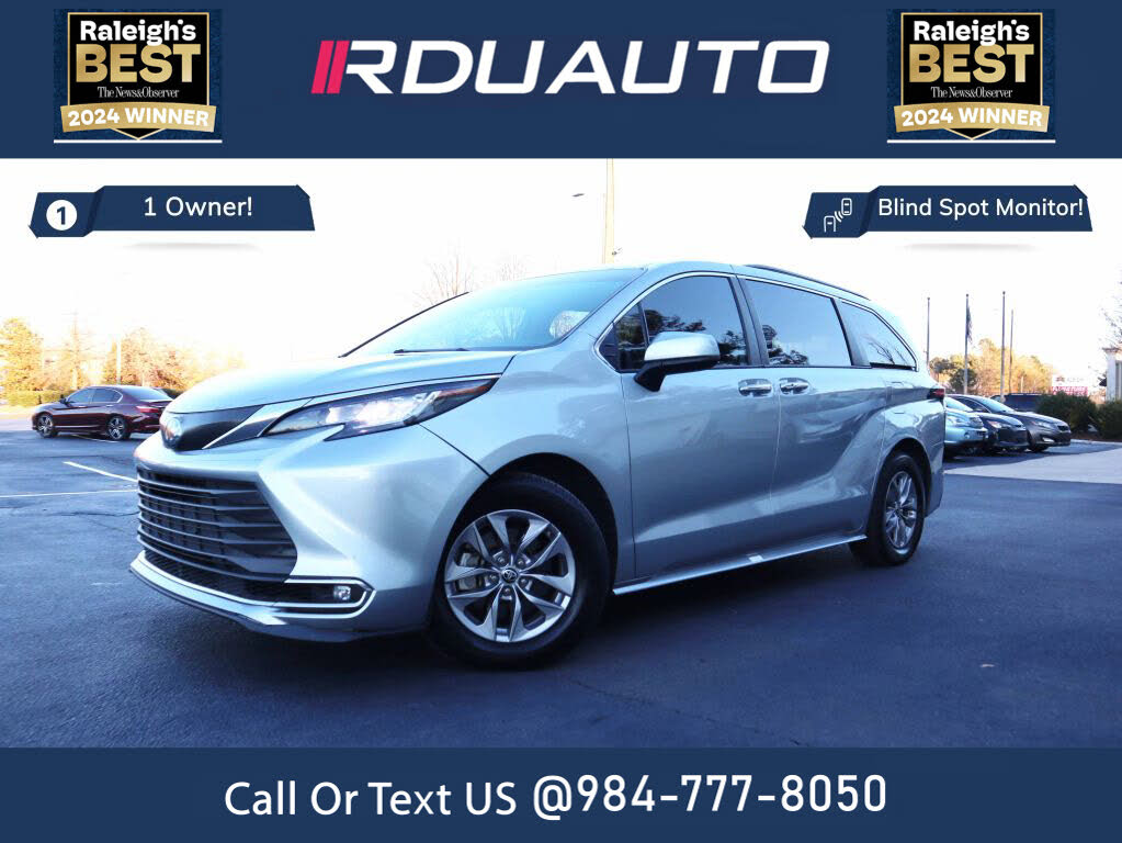 2022 Toyota Sienna XLE 7-Passenger FWD