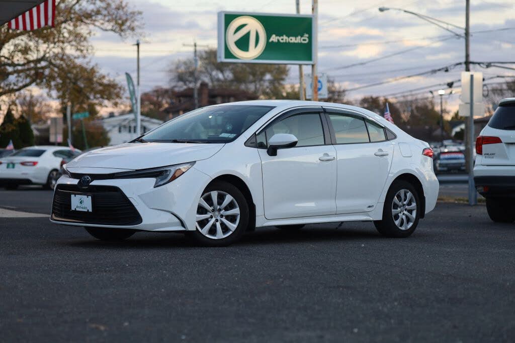 2024 Toyota Corolla Hybrid LE AWD