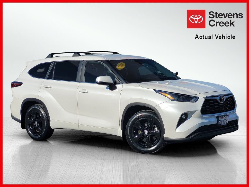 2024 Toyota Highlander LE FWD
