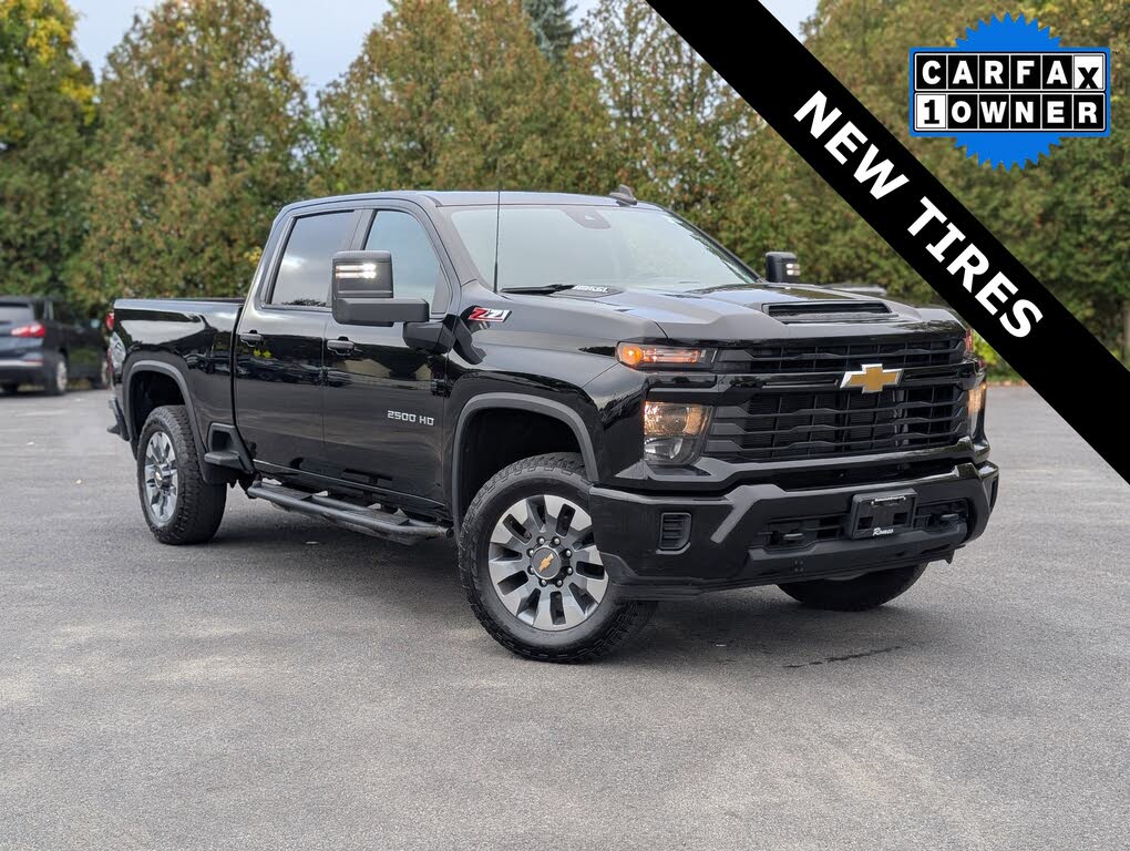 2024 Chevrolet Silverado 2500HD Custom Crew Cab 4WD