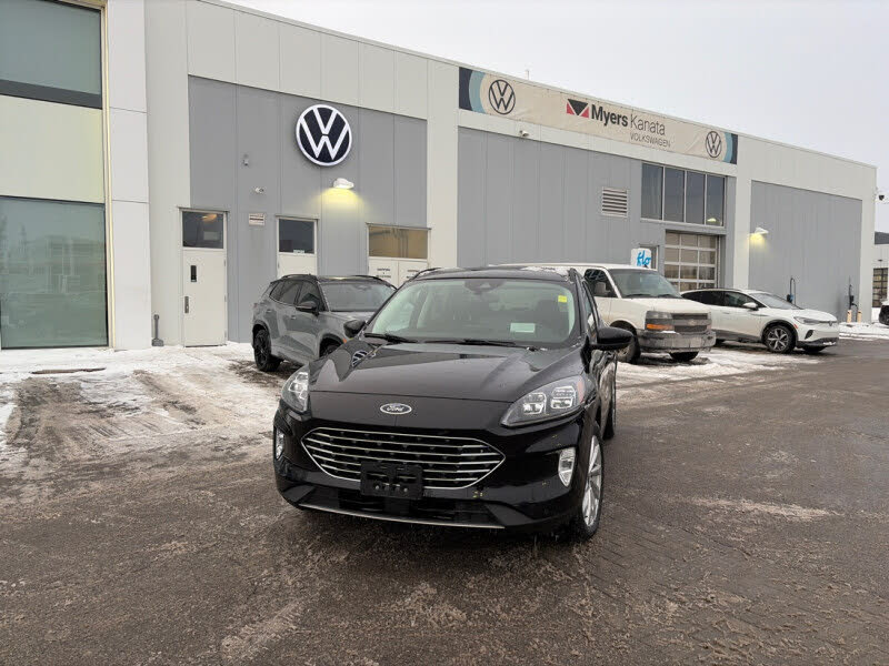 2021 Ford Escape Hybrid Titanium AWD