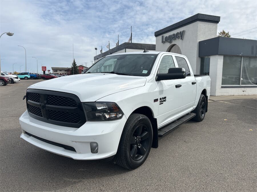 2022 RAM 1500 Classic Express Crew Cab 4WD