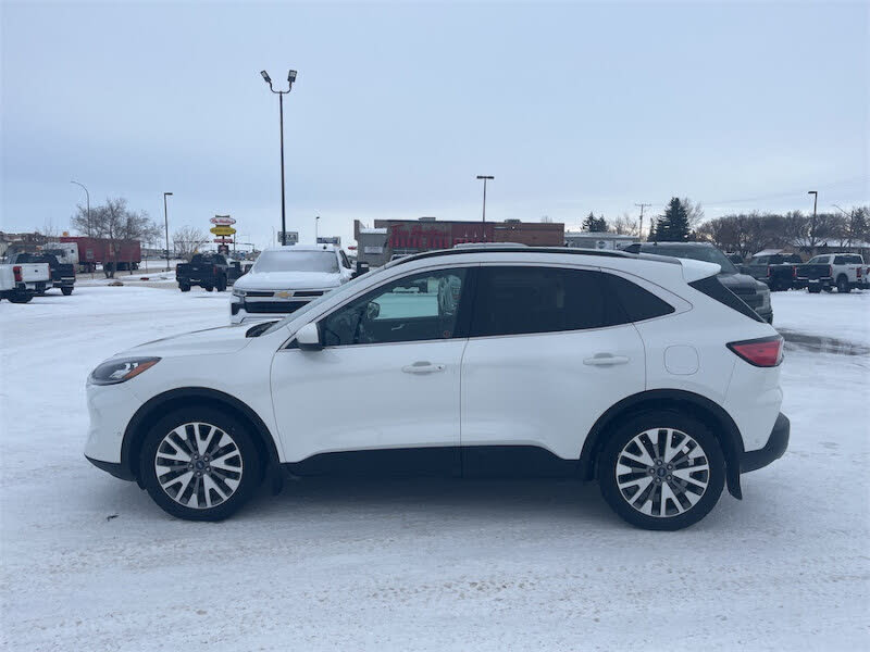 2021 Ford Escape Hybrid Titanium AWD