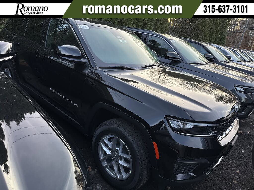 2025 Jeep Grand Cherokee Laredo X 4WD