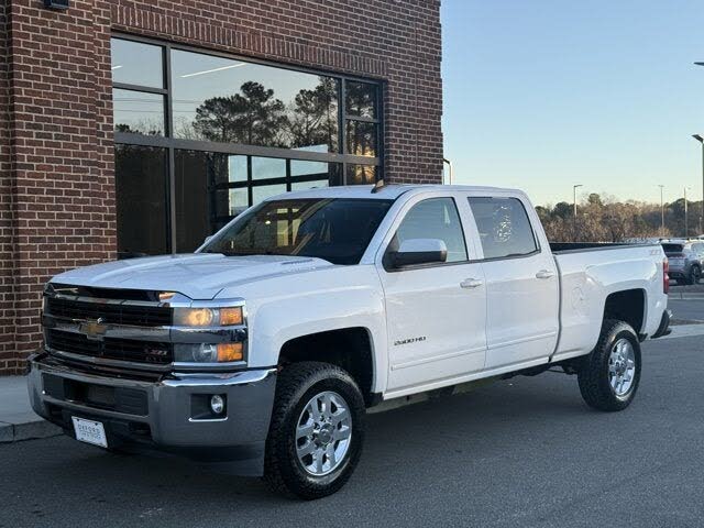 2015 Chevrolet Silverado 2500HD LT Crew Cab 4WD