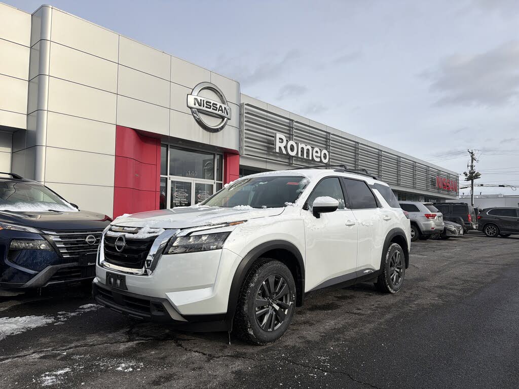 2025 Nissan Pathfinder SV 4WD