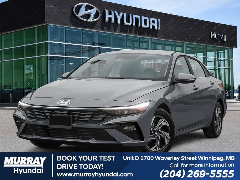 2025 Hyundai Elantra Luxury FWD