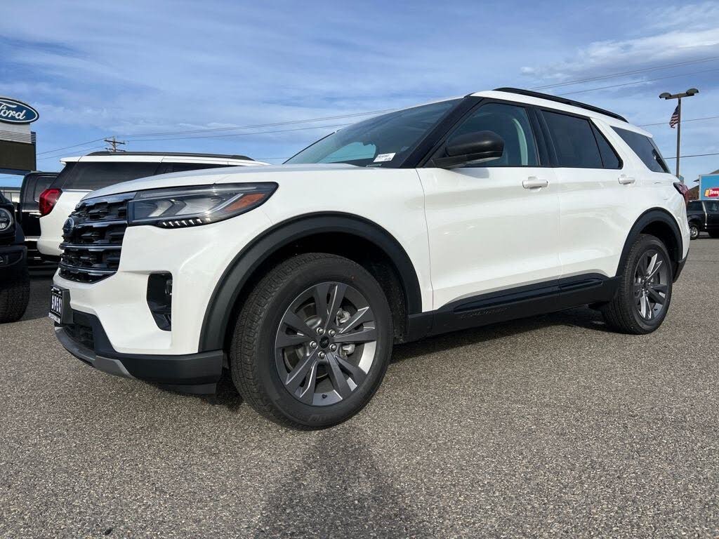 2026 Ford Explorer Active AWD