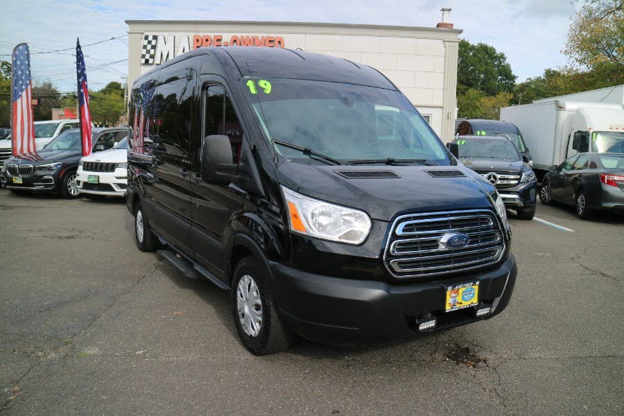 2019 Ford Transit Passenger 350 XLT Medium Roof LWB RWD with Sliding Passenger-Side Door