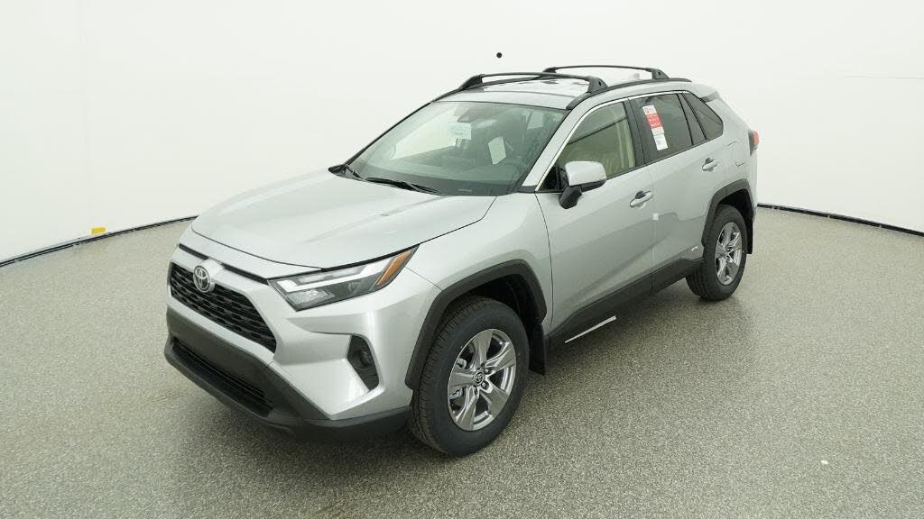 2025 Toyota RAV4 Hybrid XLE AWD
