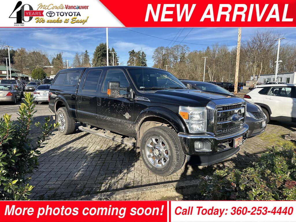 2011 Ford F-250 Super Duty Lariat Crew Cab 4WD