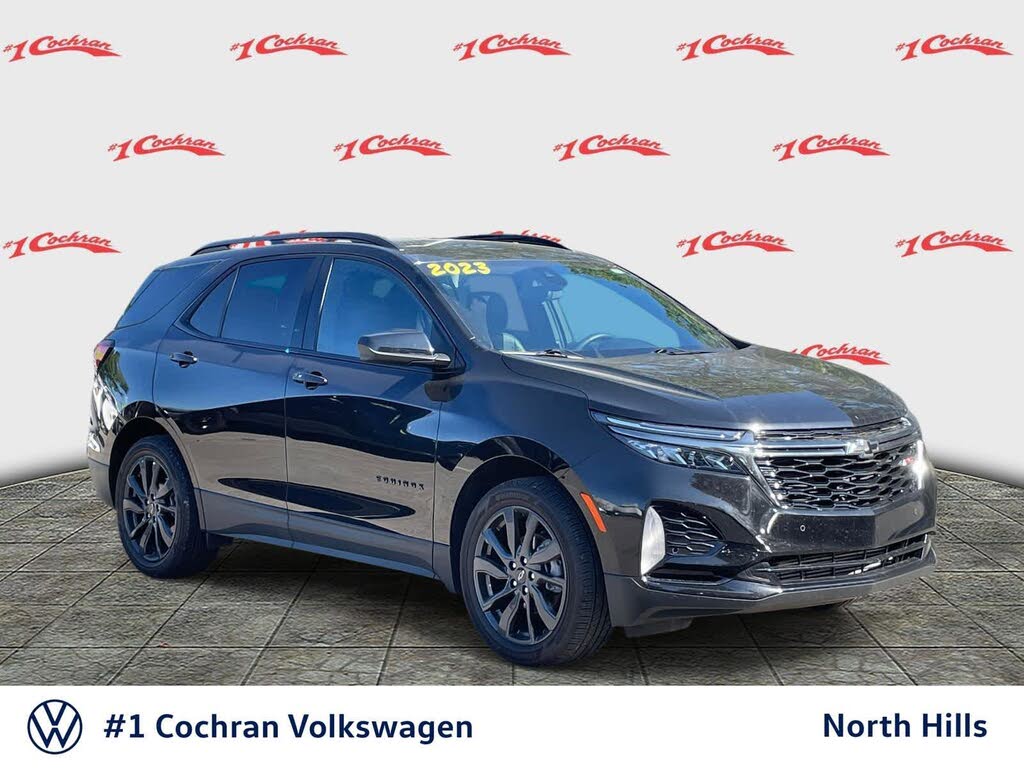 2023 Chevrolet Equinox RS with 1RS FWD